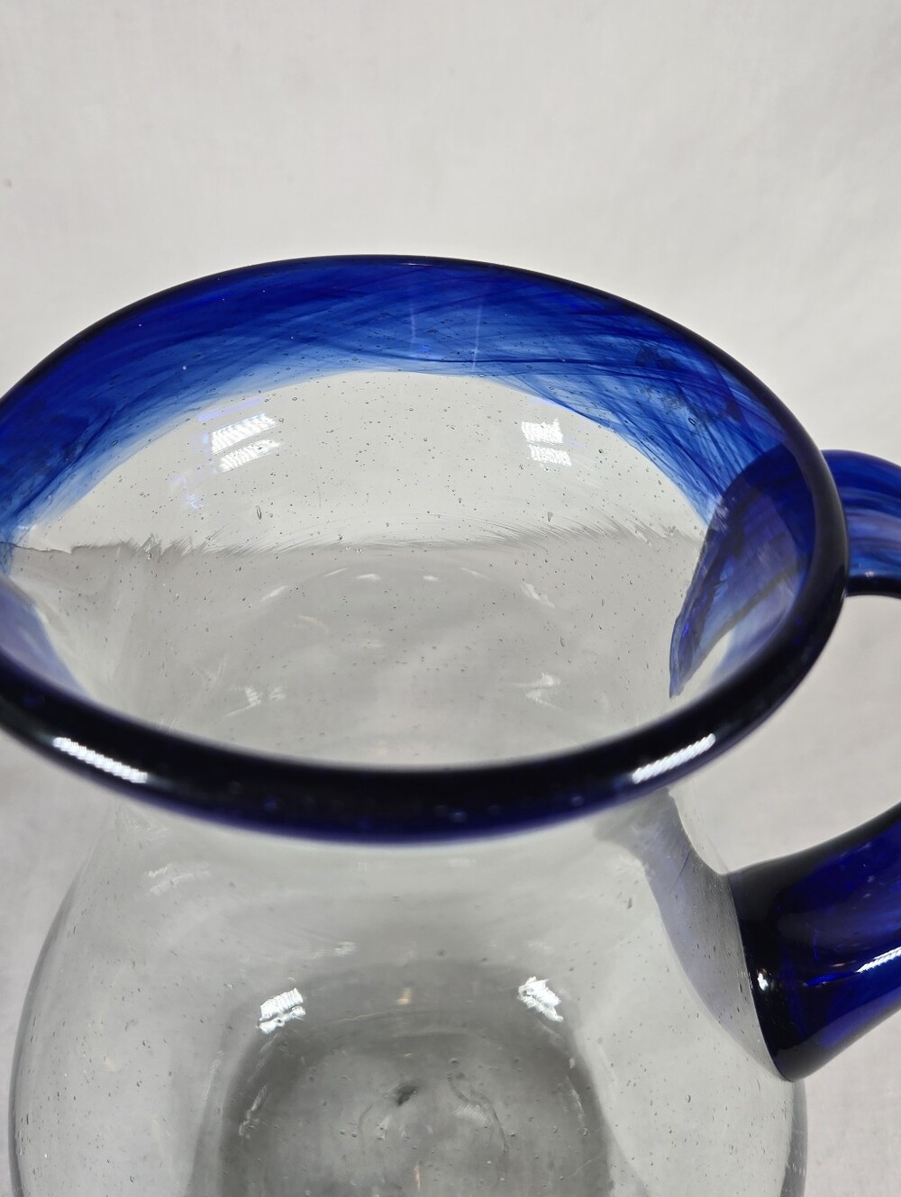 Vintage Hand Blown Mexican Bubble Glass Pitcher Cobalt Blue Rim And Handle 9" - Picture 2 of 5